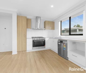 Charming 3-Bedroom Home in Braybrook - Photo 5