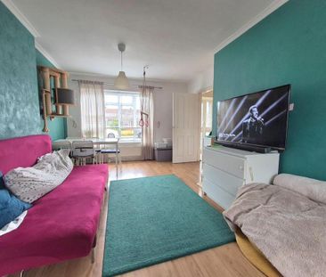 2 bedroom semi-detached house to rent - Photo 5