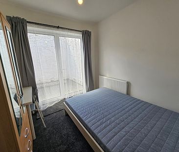 2 Bed Student Accommodation - Photo 3