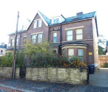 Large Victorian Building With 6 Self Contained Apartments - Photo 1
