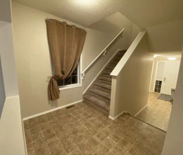 Well located townhouse for May 1 — 2 Bedrooms+ Den Townhouse - Photo 1