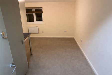 Edenhall Glen, Romford RM3, London - Photo 5