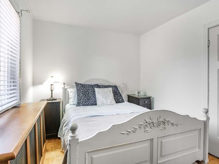 For Lease - 213B Blackthorne Avenue Unit# Main and 2nd Floor, Toronto, Ontario - Photo 3