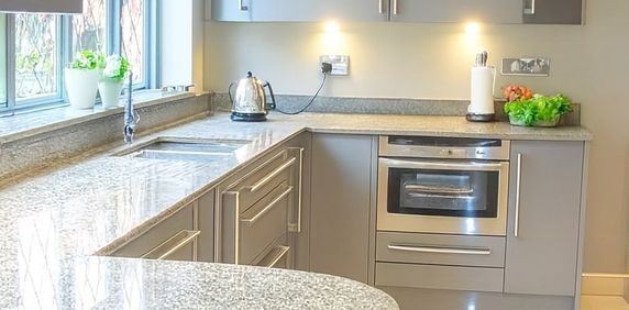 3 bed Semi-detached in Arnliffe Drive Heelands, MILTON KEYNES, MK13 7LF - Photo 2