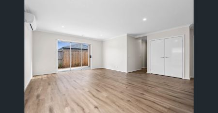 Four Bedroom Family Home - Parkland On Your Doorstep - Photo 2