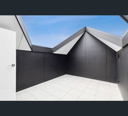 302 Latrobe Terrace, Newtown, Vic 3220 - Photo 5