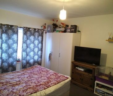 Room in a Shared House, Mayville Avenue, LS6 - Photo 3