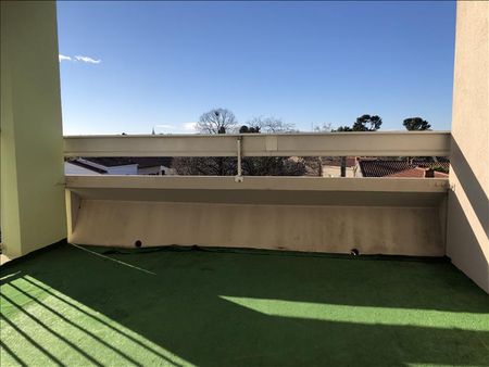 2 pièces - 36,7 m² - 3ème étage - Colocation non autorisée - Photo 4
