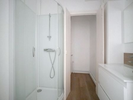 Location Appartement 2 pièces 51m² ISIGNY SUR MER 14230 - Photo 4