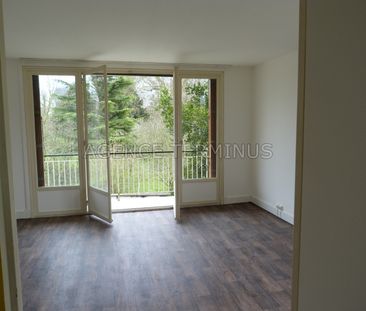 Location Appartement 1 pièce 30m² ENGHIEN LES BAINS 95880 - Photo 1