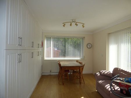 Trafalgar Road, Long Eaton, NG10 1DD - Photo 3