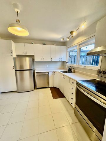 For Lease - 785 B Ridgewood Avenue Unit# 28, Billings Bridge - Riverside Park and Area, Ontario - Photo 2