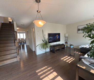 For Lease - 2633 Toffee Street, Pickering, Ontario - Photo 5