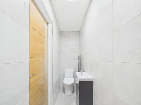 Granville Avenue, Feltham,TW13 - Photo 5