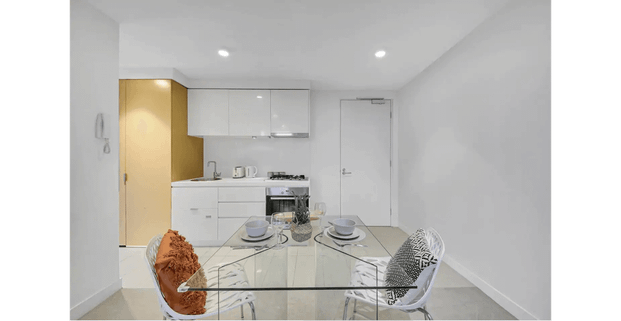 FULLY FURNISHED Luxurious 1 Bedroom - Photo 1