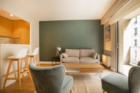 Appartement à louer rue Vineuse, Paris 16ème - Photo 3