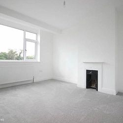 Pegwell Road, CT11 0LY, Ramsgate - Photo 1