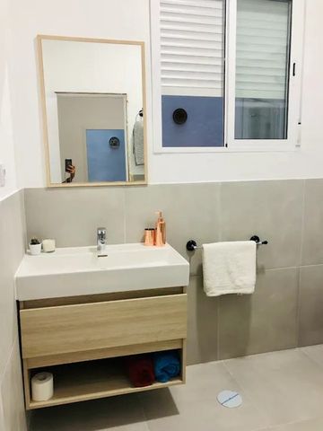 Calle Bustos Tavera, Sevilla, Andalusia 41003 - Photo 5