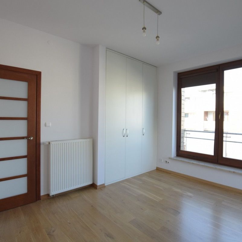 Miasteczko Wilanów Sarmacka - 3 pokoje 87 m2 garaż - Zdjęcie 1