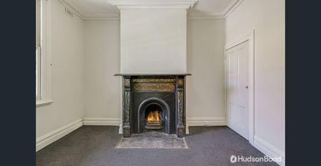 Charm and style in the heart of Carlton - Photo 5