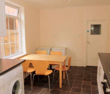 Lorne Road (6 bed) - Photo 4