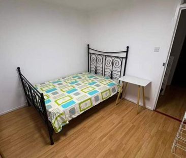 Room in a Shared House, Erskine Crescent, N17 - Photo 3