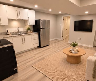 For Lease - 1047 Davenport Road, Toronto, Ontario - Photo 6
