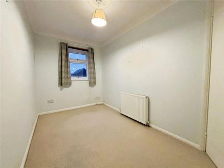 2 bedroom end of terrace house to rent - Photo 2