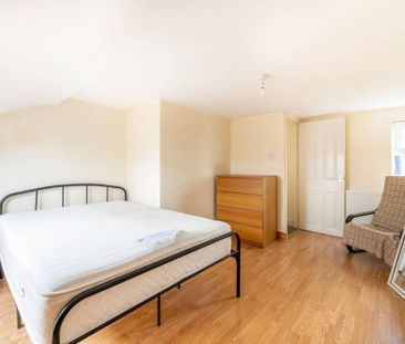 4 bedroom house to rent - Photo 3