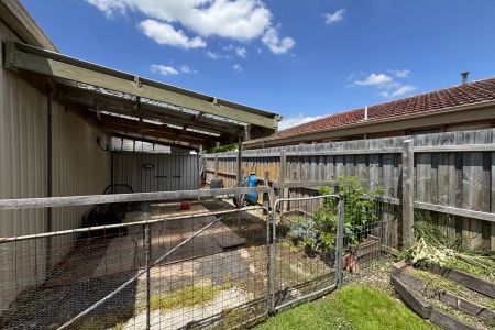 Comfort, Space & Prime Location - Photo 4