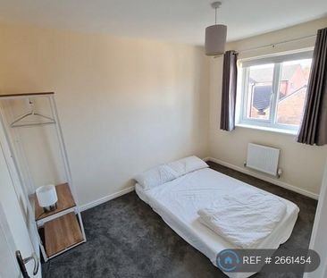 3 bedroom semi-detached house to rent - Photo 5