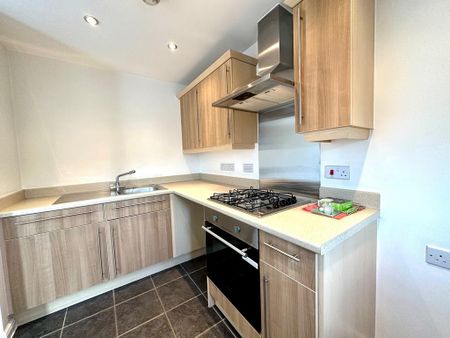 2 bedroom flat to rent - Photo 4