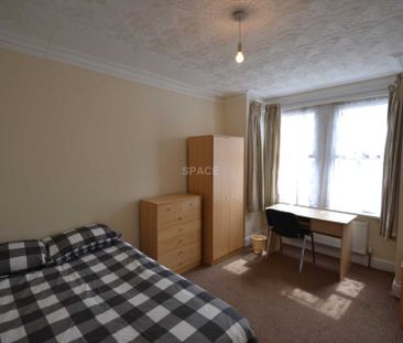 Price £3,300 pcm - Available 06/07/2026 - Furnished - Photo 3