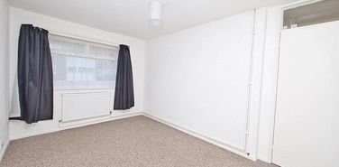 Chalcroft Road, CT20 3NQ, Folkestone - Photo 2