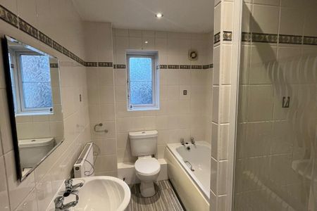 Fleet Avenue - Photo 5