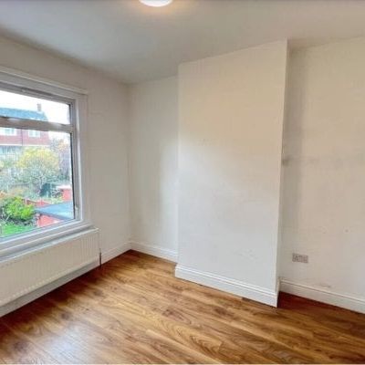 Felixstowe Road, Edmonton, London N9 0DT, Property for rent - Photo 1