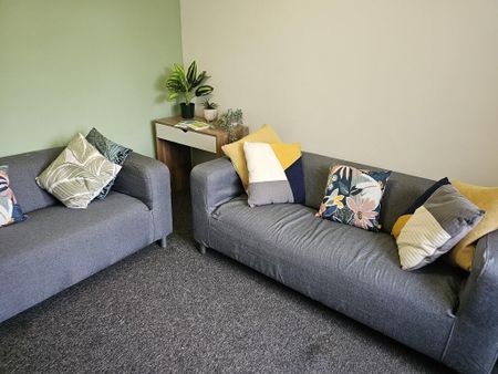 4 bedroom terraced house to rent - Photo 2