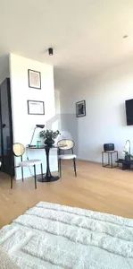 LUXUS TRIFFT LIFESTYLE - SKYLINE & DONAUBLICK INKLUSIVE - Photo 1