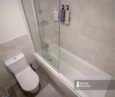 3 bedroom semi-detached house to rent - Photo 6