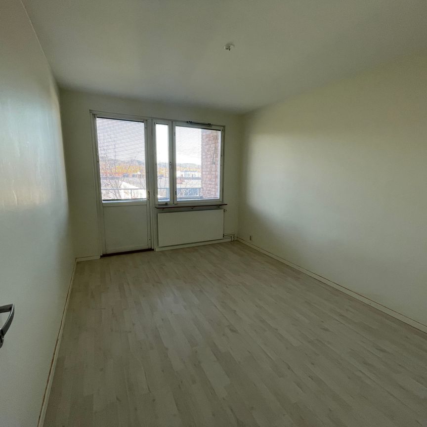 Storgatan 116B - Foto 1