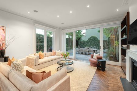 Toorak Luxury Living - Photo 3