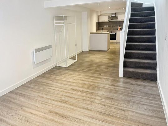 2 bedroom duplex to rent - Photo 1