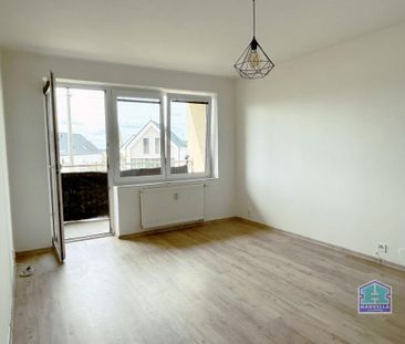 Pronájem bytu 2+1 63 m2 - Fotografie 4