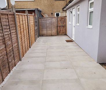 Studio Flat, Cavendish Road, N18 - Photo 5