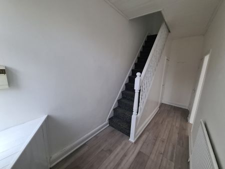 3 Bed Terraced House, Lower Broughton Road, M7 - Photo 5