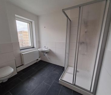 Außergewöhnliche 4-Raum Altbauwohnung in Marktnähe - Photo 3