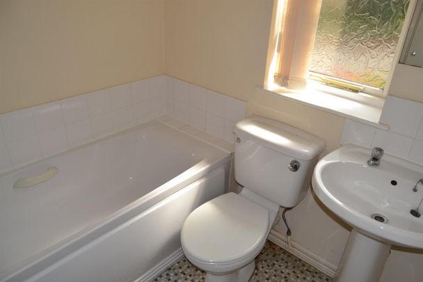 Manygates Court, Sandal, Wakefield - Photo 1