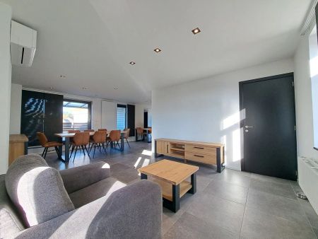 Instapklaar ruim duplex appartement te Rekem - Photo 3