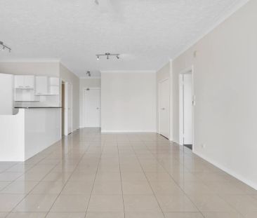 Modern 2-Bedroom Unit in Upper Mount Gravatt! - Photo 4