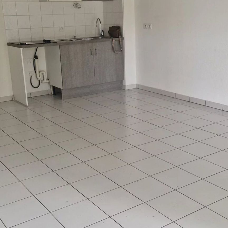Location Appartement 3 pièces 61 m2 à Saint-Médard-en-Jalles - Photo 1